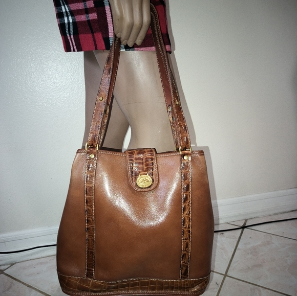 Brahmin Tuscan Leather Shoulder Brown Moc Croc Trim Detachable Pouch. Adj Straps - Picture 7 of 16